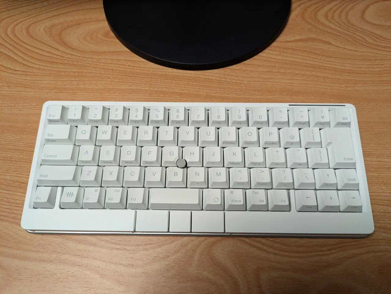 📘HHKB Studio 雪 を購入 - Minerva